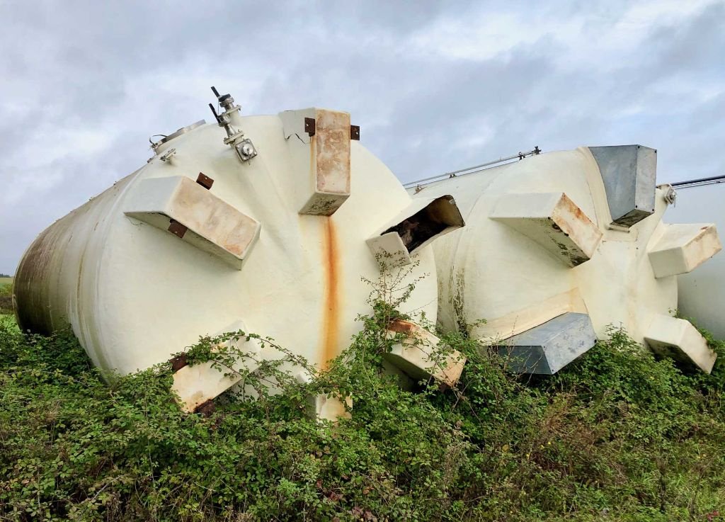 Sonstige Hoftechnik типа Sonstige | Cuve fibre de verre - Fermée - 60 000 L, Gebrauchtmaschine в Monteux (Фотография 1)